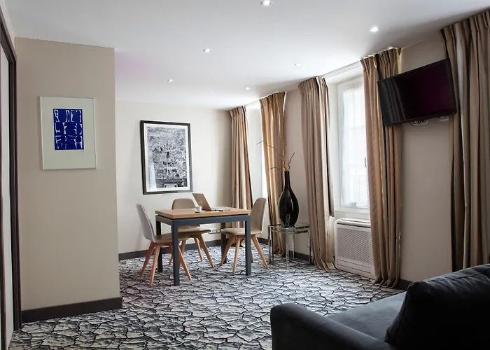 Serotel Suites Opera